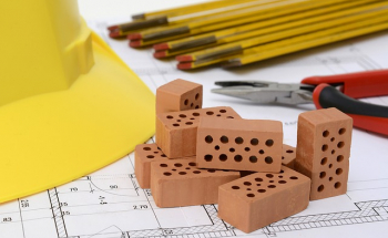 Quali sono le fasi lavorative per lallestimento di un cantiere edile?